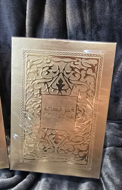 Парфюмерная вода Lattafa Fakhar Gold