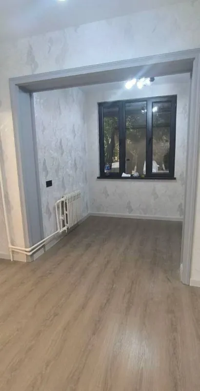 квартира с евро ремонтом куйлюк 5. Комнат 2 в 3 — фото 1