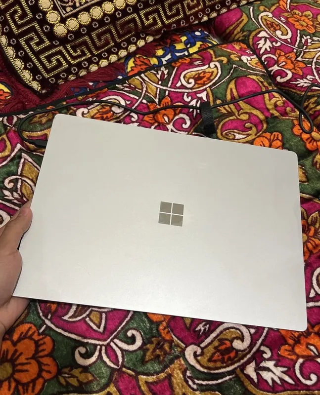 Microsoft Surface с экраном 2K 1 Microsoft Surface с экраном 2K 1