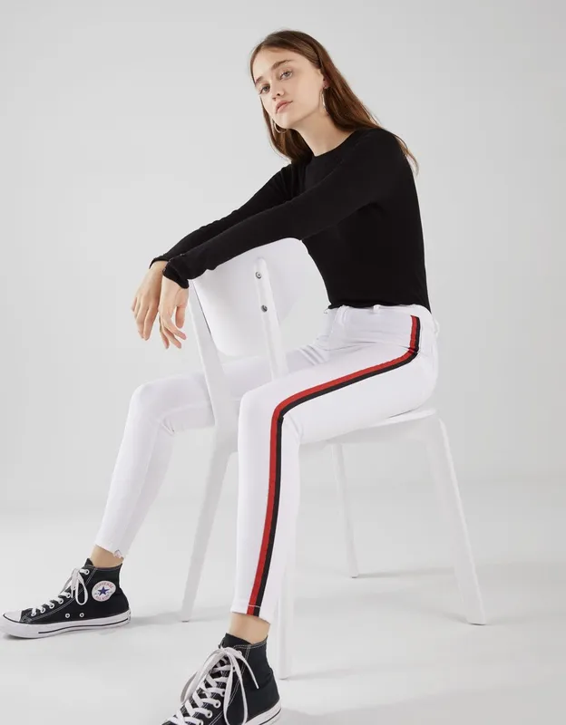 Брюки фирмы"BERSHKA"