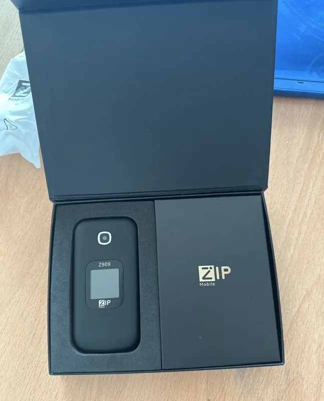 Nokia Z909, новая, коробка вскрыта 2 Nokia Z909, новая, коробка вскрыта 2