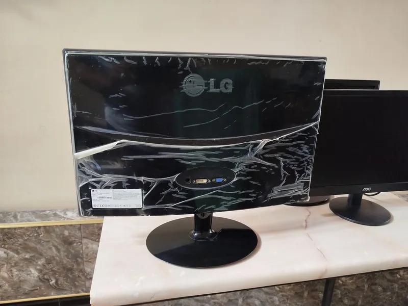 Продаются мониторы 19 дюймов в отличном состоянии LG, Samsung, AOC,