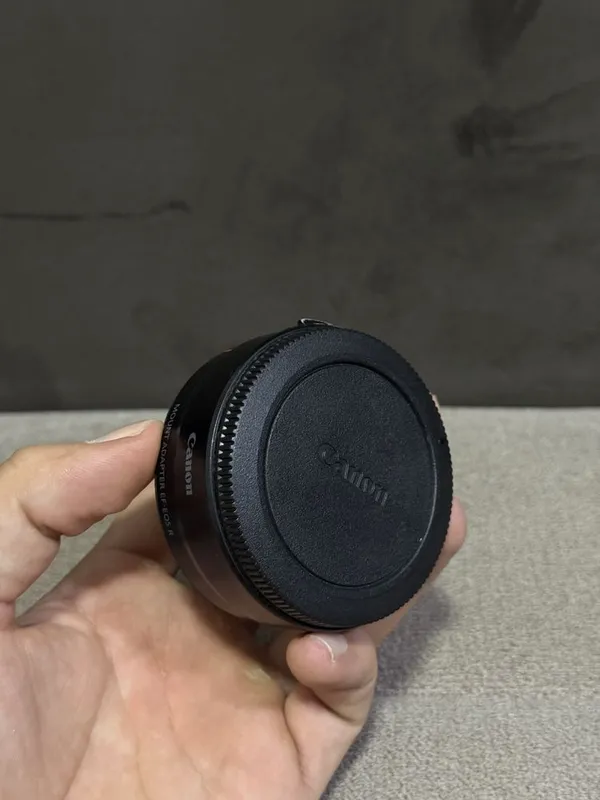 Canon R. :16-35 f2.8 :50 f1.8 5 Canon R. :16-35 f2.8 :50 f1.8 5