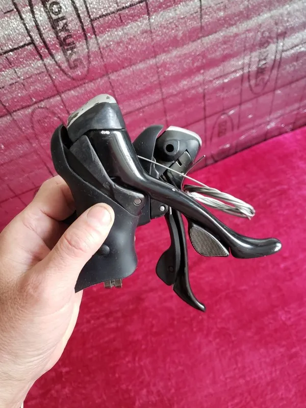 Дуалы , Шифтеры Shimano 105 на 10ск. 4 Дуалы , Шифтеры Shimano 105 на 10ск. 4