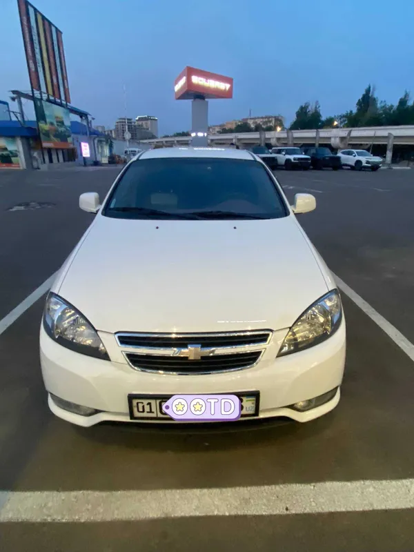 Yaxshi holatdagi Lacetti Gentra Gentra Jentra 1 Yaxshi holatdagi Lacetti Gentra Gentra Jentra 1