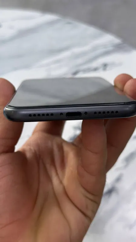 iPhone 11 sotiladi 5 iPhone 11 sotiladi 5