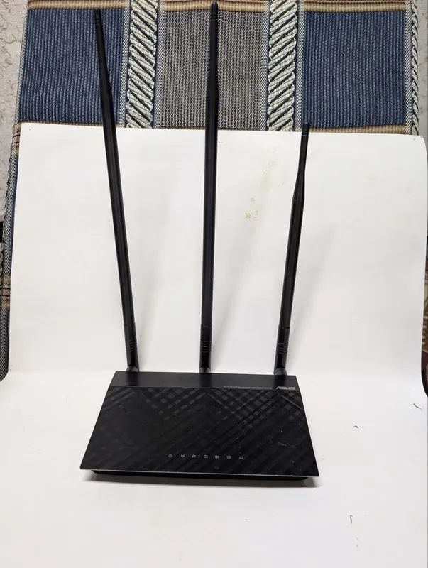 Router Asus Rt N14Uhp, Не включается!