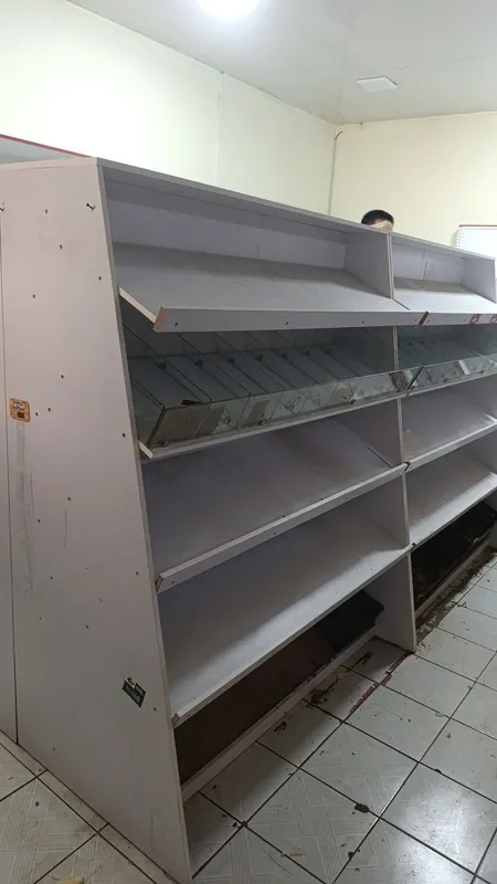 Do'konga stelaj sotiladi arzon narxda 6