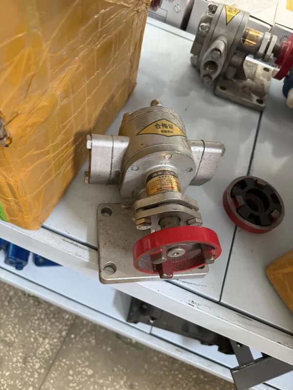 Продажа шестерёнчатых насосов KCB 3 Продажа шестерёнчатых насосов KCB 3