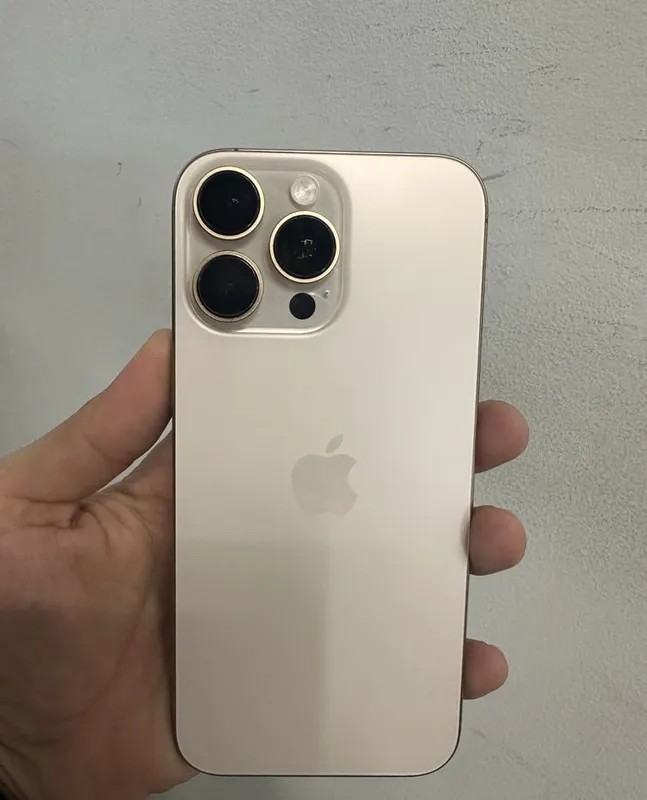 iPhone 16 Pro Max 256 Desert 89% bataregi karobkasi bor ekranda azgina 4