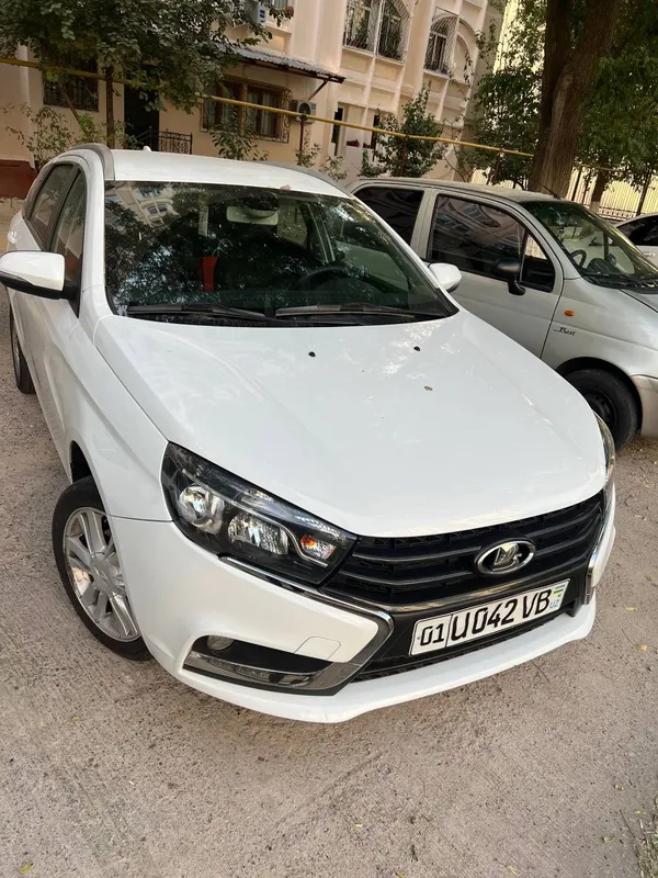 Lada vesta 1.8 mexanika