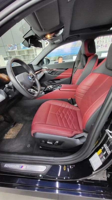 BMW i5 40L Nalichi — фото 3