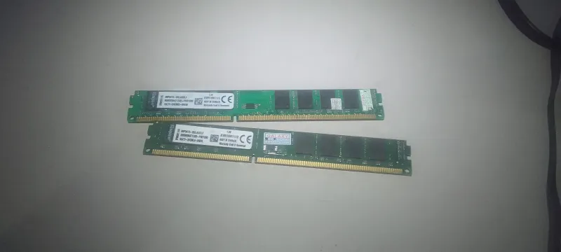 Оперативная память Kingston DDR3 2x2гб Оперативная память Kingston DDR3 2x2гб