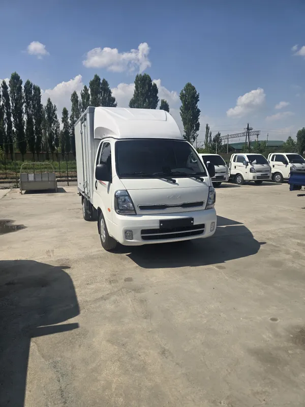 Kia bongo 2025 yil