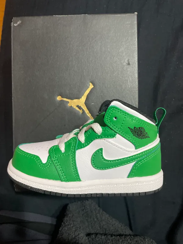 Новые детские кроссовки Air Jordan Lucky Green 1 Новые детские кроссовки Air Jordan Lucky Green 1