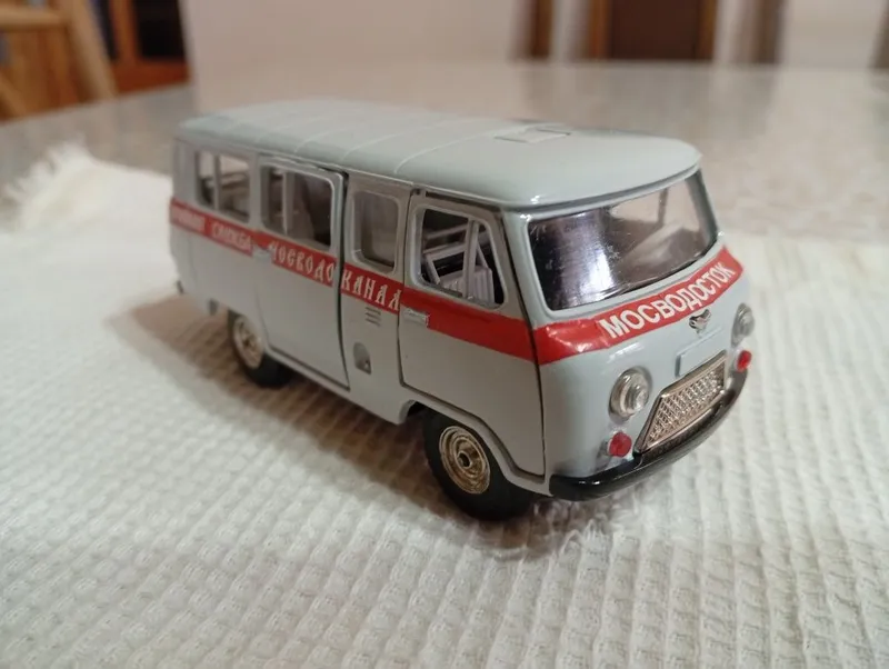 Модели автомобилей масштаб 1:43 5 Модели автомобилей масштаб 1:43 5