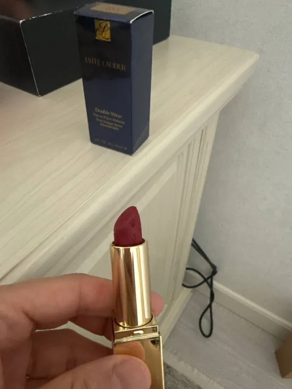 Помада Red velvet 3 Помада Red velvet 3