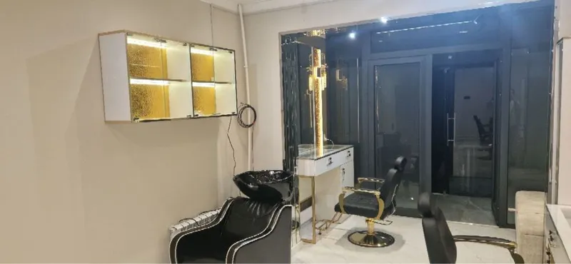 Salon bush ish urni 7