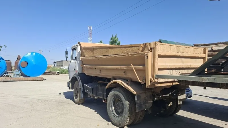 maz sotiladi yurib turgan pritsepi bilan 2