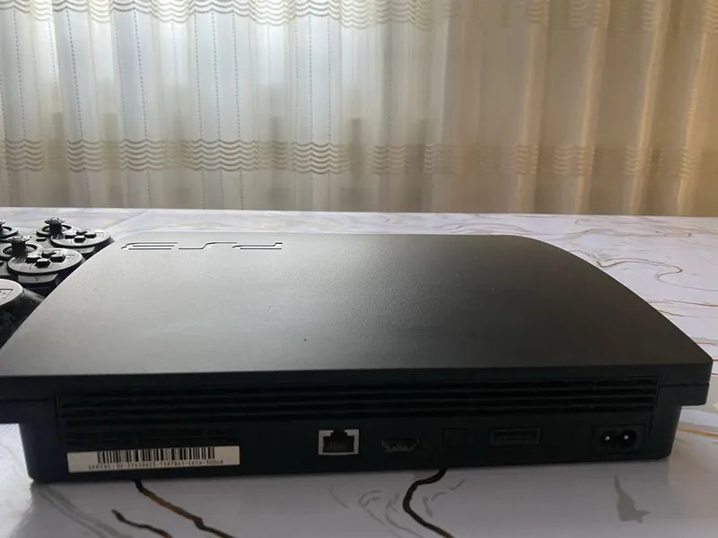 Playstation 3 slim — фото 1