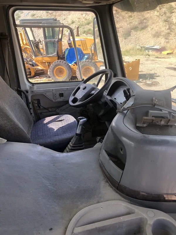 Sementovoz Sinotruck Howo A6 (oq rangli) — фото 7