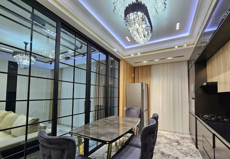 C-7 • 3 xona • 95 m² • 5/7-qavat 3 C-7 • 3 xona • 95 m² • 5/7-qavat 3
