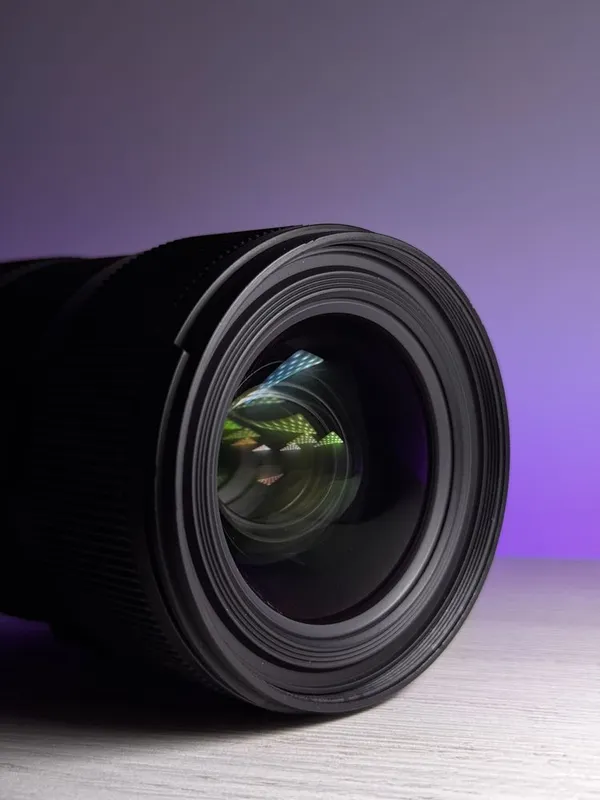 SIGMA 18-35mm F1.8 for Canon EF 4 SIGMA 18-35mm F1.8 for Canon EF 4