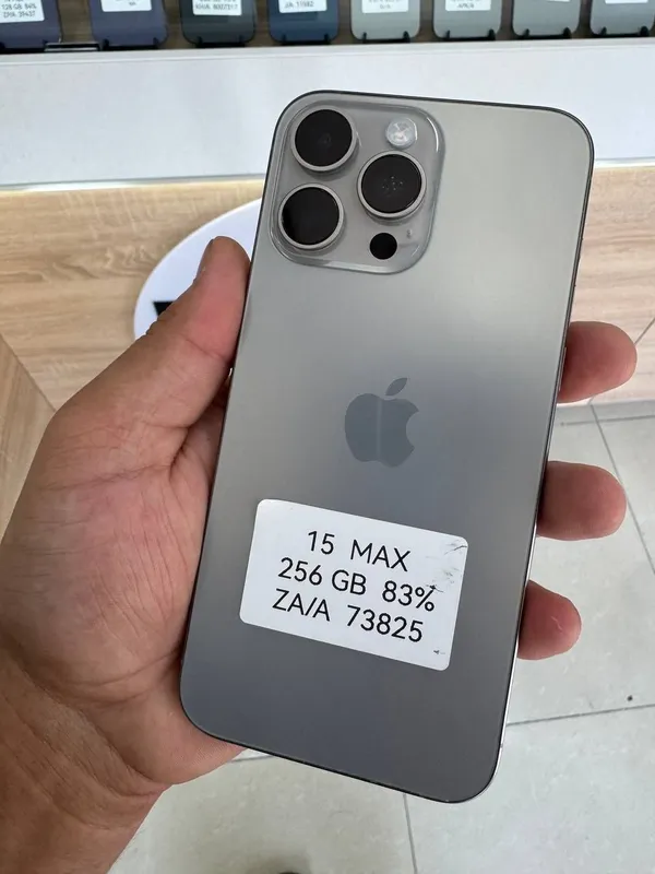 IPhone 15 Pro Max 2