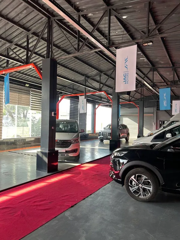 Moyka, AutoSalon uchun tayyor joy 6 Moyka, AutoSalon uchun tayyor joy 6