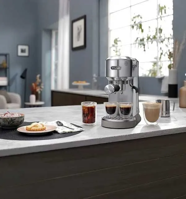Рожковая кофеварка Delonghi EC890.M Dedica Duo новая модель