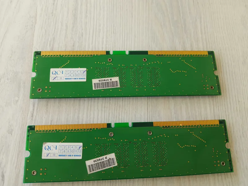 Продаются оригинальные планки оперативной памяти RAMBUS Rimm, по 128 М — фото 1