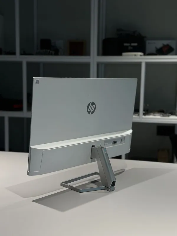 HP Monitor 24” | 75hz 3