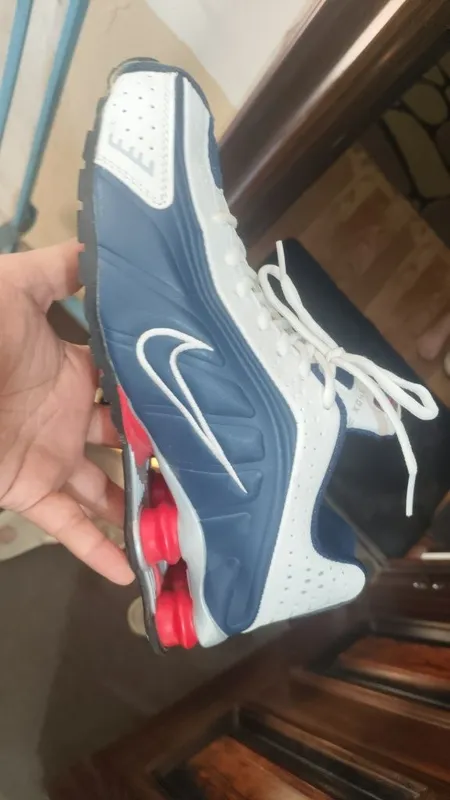 Продается крассовки NIKE 1 Продается крассовки NIKE 1
