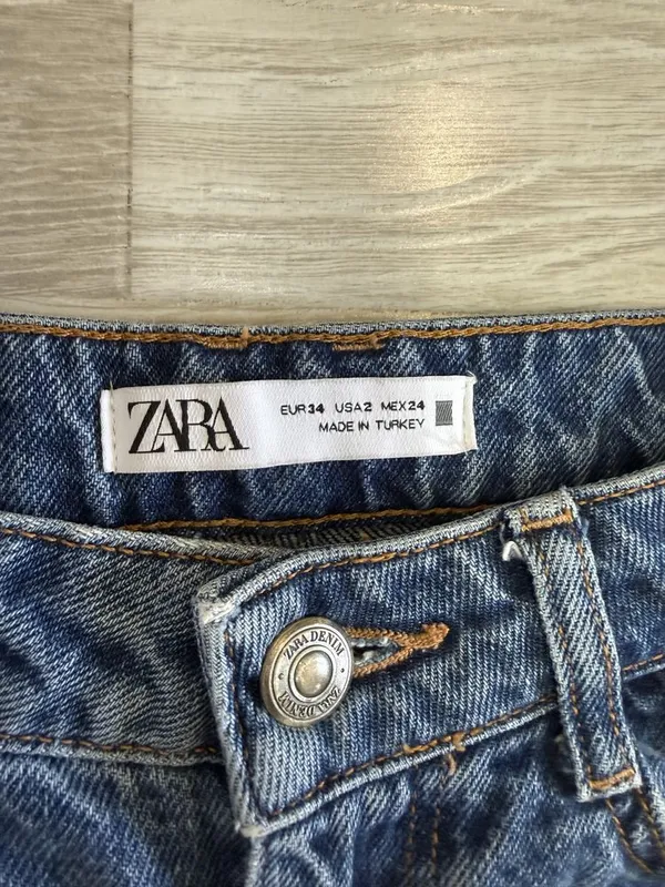 Женские джинсы 2 штуки фирменные Zara и Befree размер ХС-С — фото 2