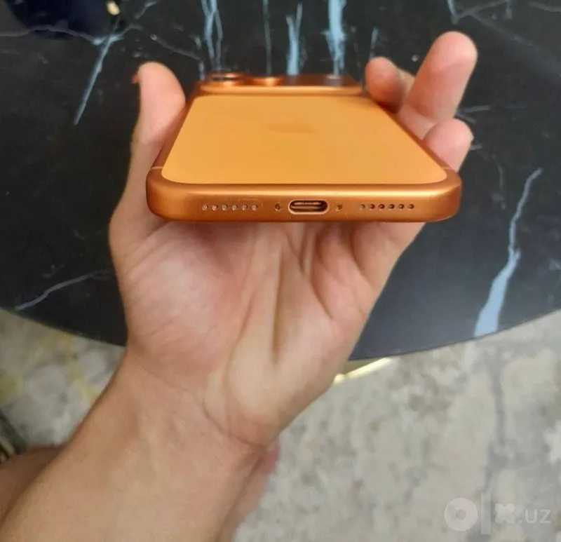 iPhone 17 Pro Max, 256 ГБ, ёмкость аккумулятора 93% 4 iPhone 17 Pro Max, 256 ГБ, ёмкость аккумулятора 93% 4