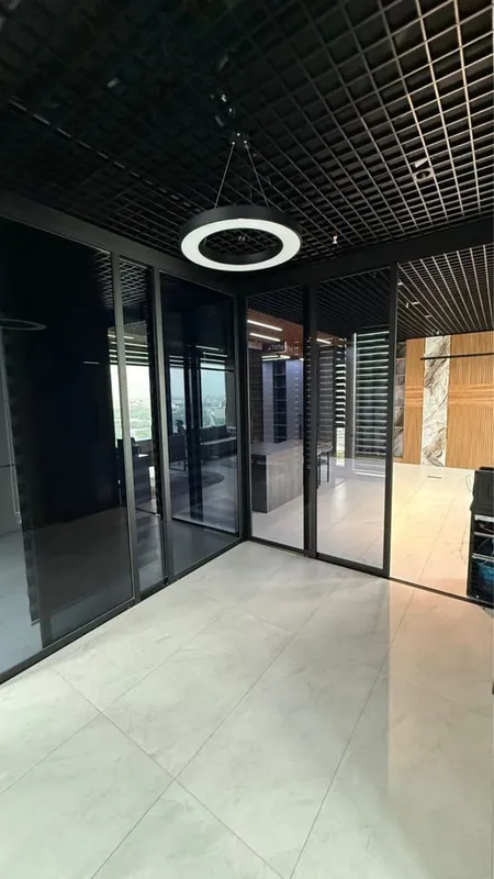 СРОЧНО АРЕНДА Нежилое Помещение ЖК NEST ONE 91м2 19-етаж — фото 1