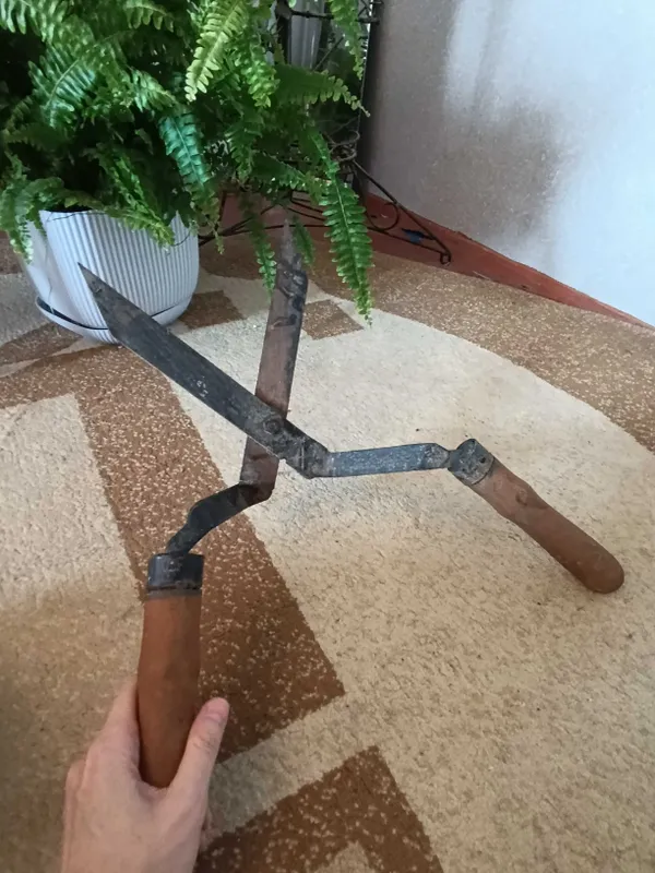 Садовые ножницы, б/у Садовые ножницы, б/у
