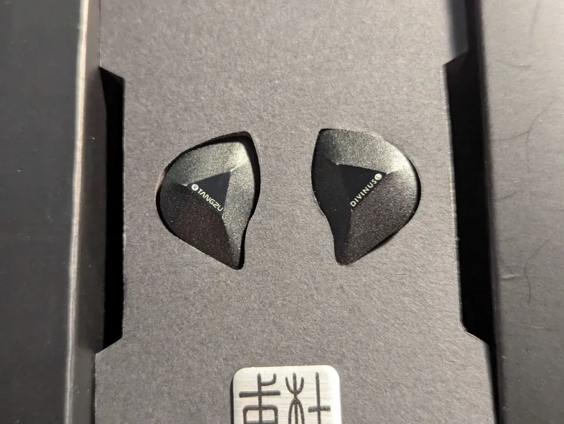 Наушники Tangzu x Divinus Fudu Verse 1 (IEM) — фото 2