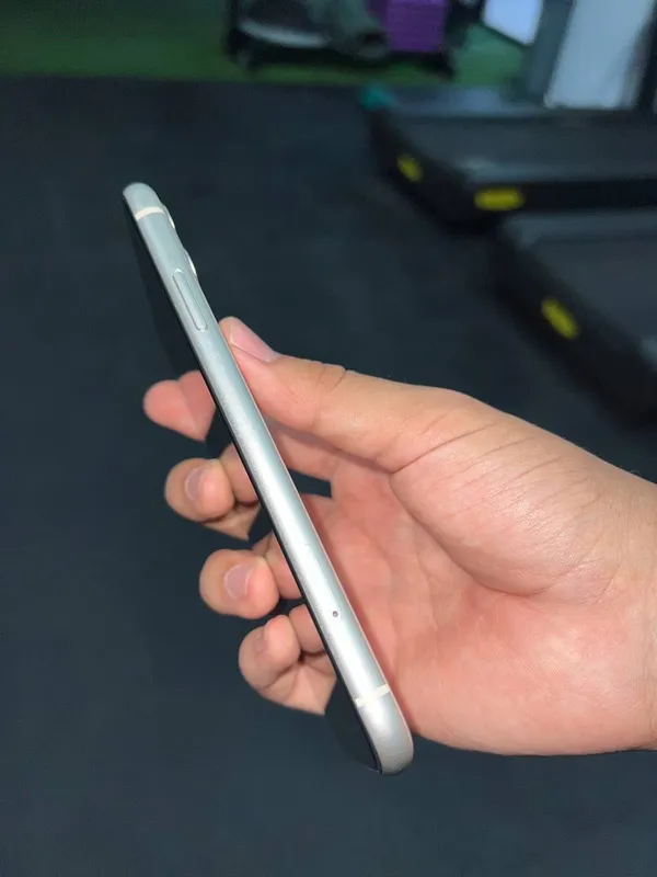 Iphone 11 (идеальное состояние, полный комплект) 2 Iphone 11 (идеальное состояние, полный комплект) 2