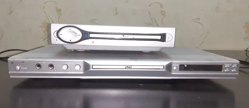 DVD pleer 1 DVD pleer 1