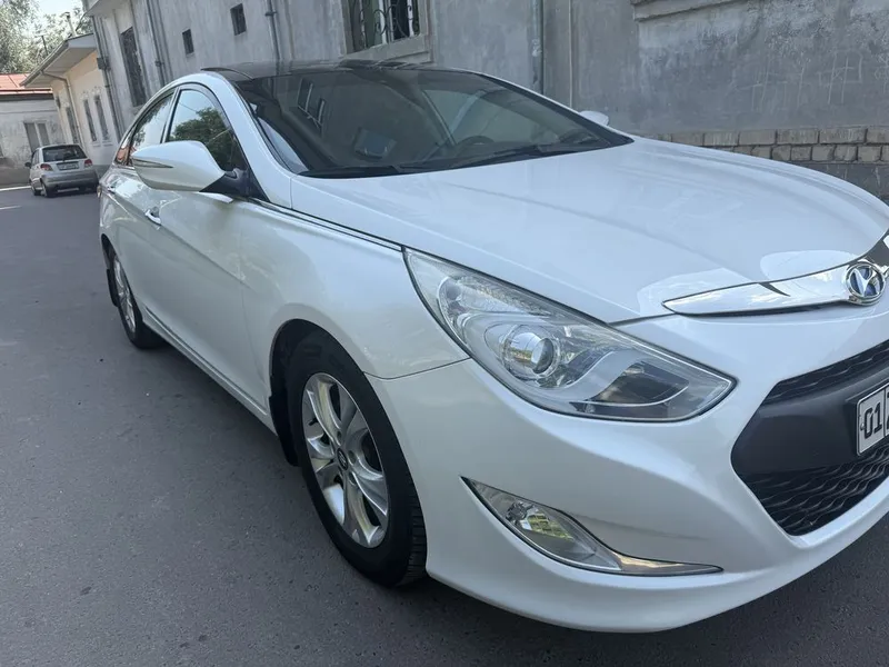 Продаётся Hyundai Sonata 2