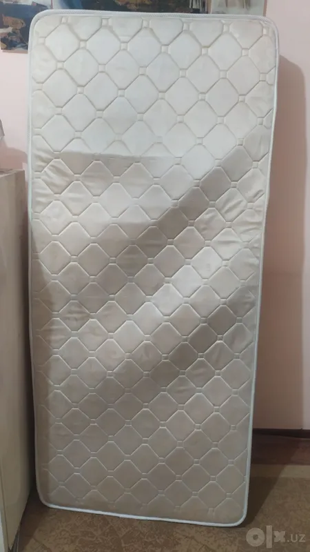 Продам пружинный матрас 1 Продам пружинный матрас 1