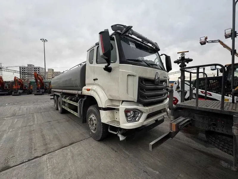 Vodovoz 20 KUB. Sinotruk HOWO 6×4 Водовоз. — фото 1