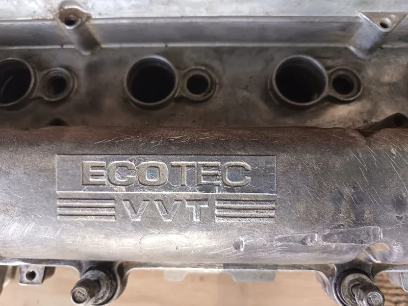 Продам головку в сборе от двигателя 2.4 ecotech 4 Продам головку в сборе от двигателя 2.4 ecotech 4