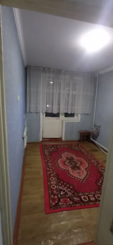 2-комнатная переделана в 3-комнатную. Квартира сдается в аренду. 6