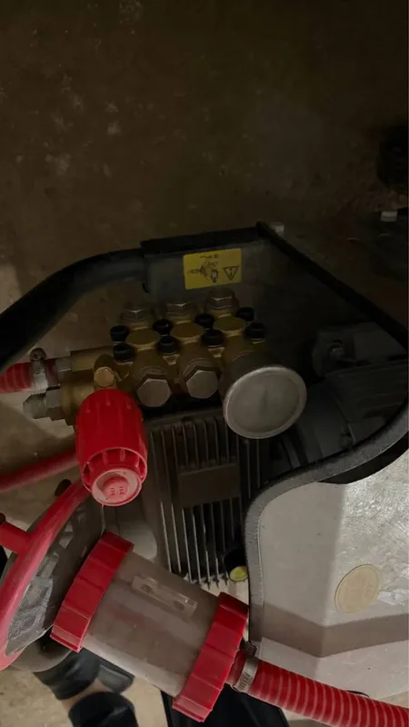 Profesanal karcher sotiladi 4 Profesanal karcher sotiladi 4