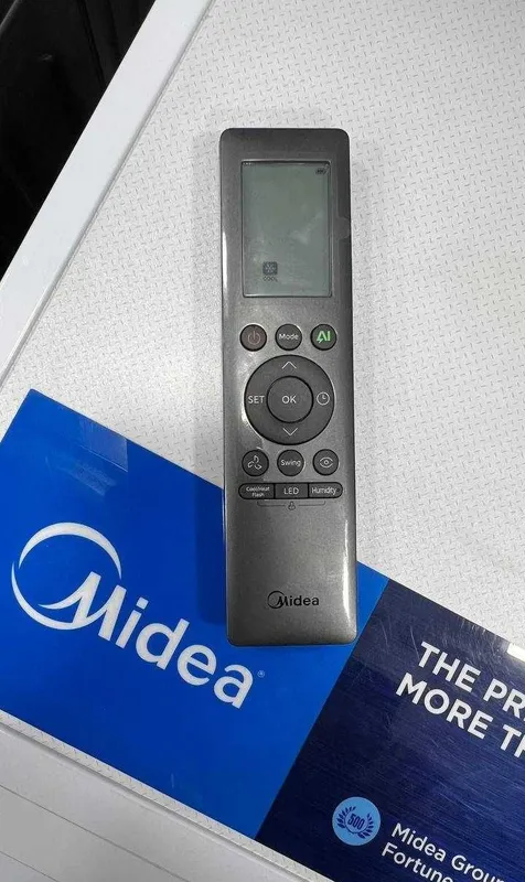 Кондиционер Midea модель NAOMI Pro - 12,000 Btu / Inverter / В наличии 4 Кондиционер Midea модель NAOMI Pro - 12,000 Btu / Inverter / В наличии 4
