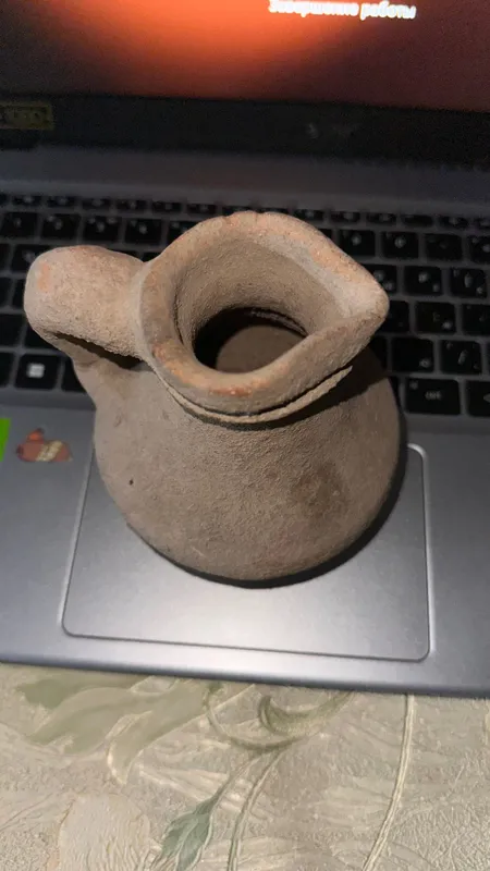 Кувшин из V-IV века