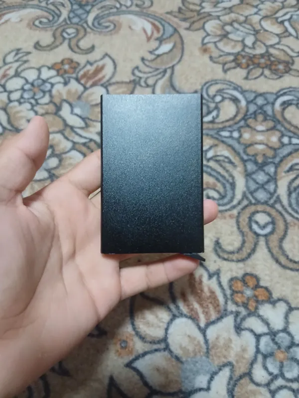 plastik karta uchun temir korpusli hamyon — фото 1