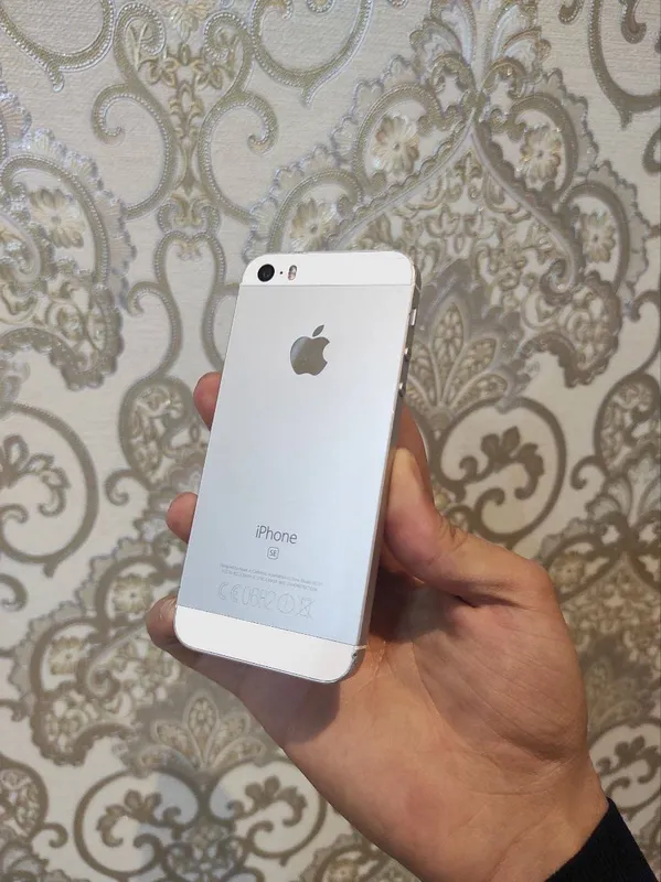 iPhone Se 1 Gen 32GB LL/A 1